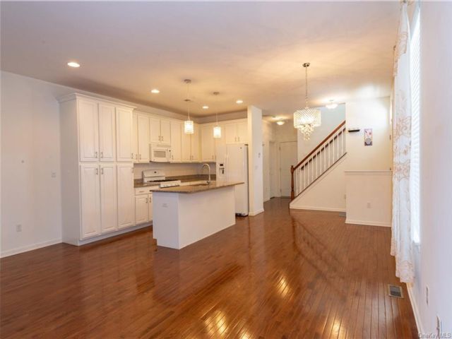 Foto del edificio - 22 Fieldstone Dr