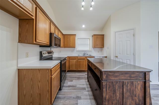 Building Photo - 704 Nickelville Ln