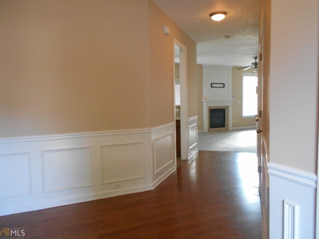 Building Photo - 2227 Harbin Terrace Dr