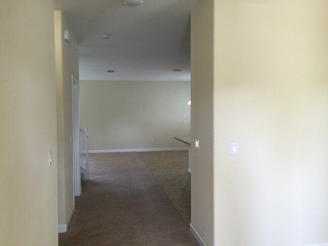 Building Photo - Updated 5 Bedroom Home in Independence!