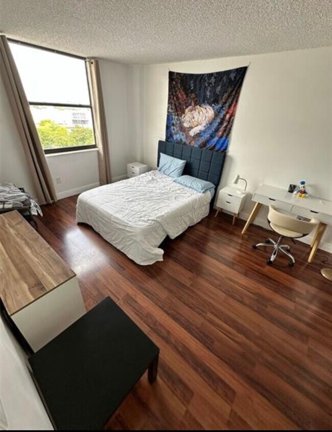 Foto del edificio - 1470 NE 123rd St