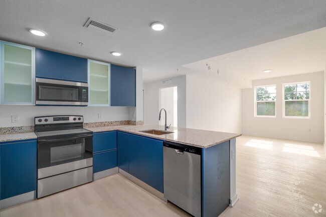 Interior Photo - Millenia Park Orlando