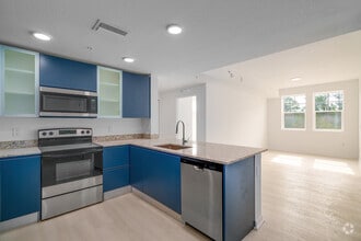 Interior Photo - Millenia Park Orlando