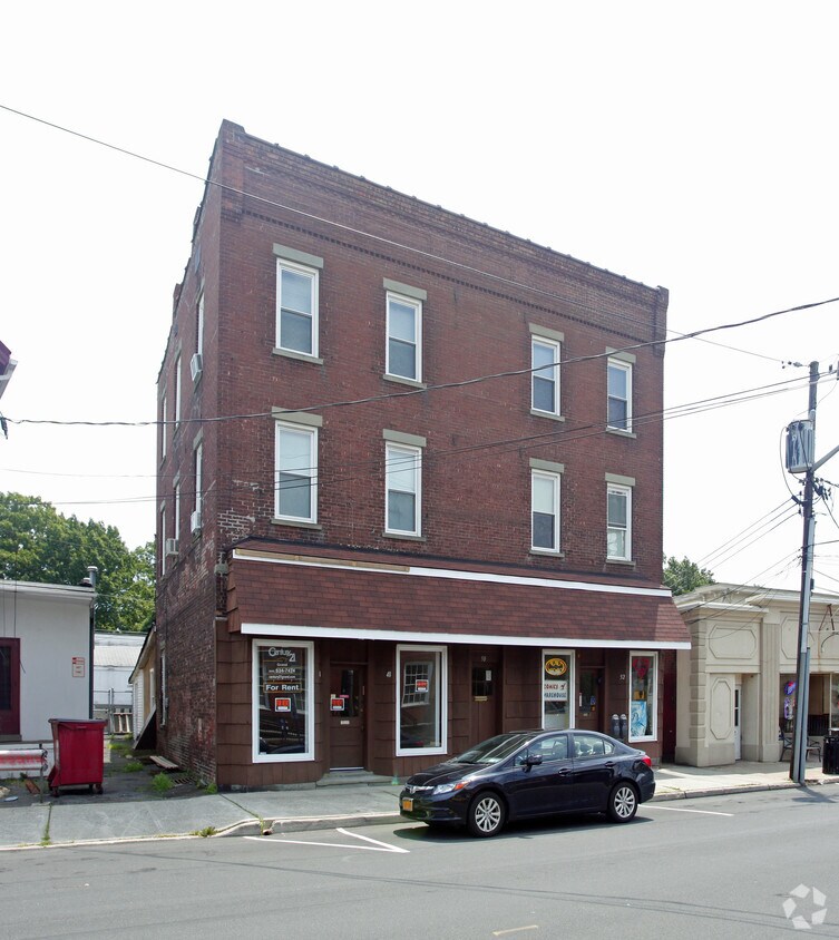 Primary Photo - 48-52 S Main St