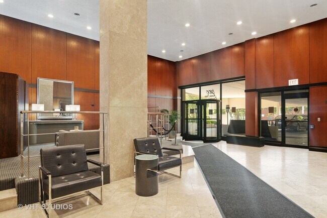 Building Photo - 5100 N Marine Dr