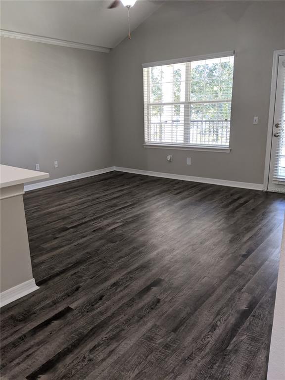 Foto del edificio - 4216 Centergate Ln