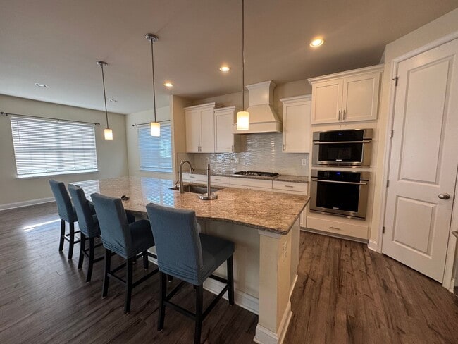 Building Photo - Plantation Lakes a golf community with so ...