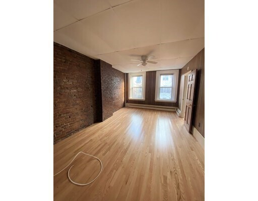 Building Photo - 299 K St