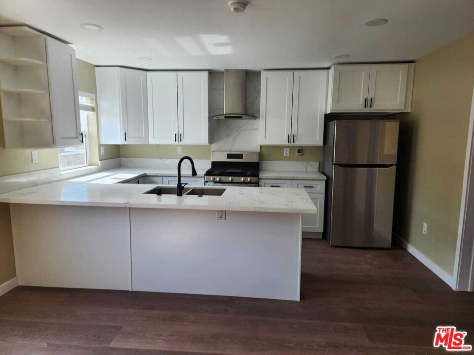 Foto principal - 4308-4304 Leimert Blvd