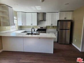 Building Photo - 4308-4304 Leimert Blvd