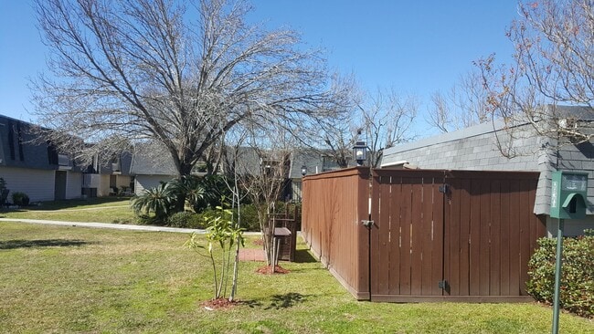 Building Photo - COMING SOON IN LAFAYETTE!