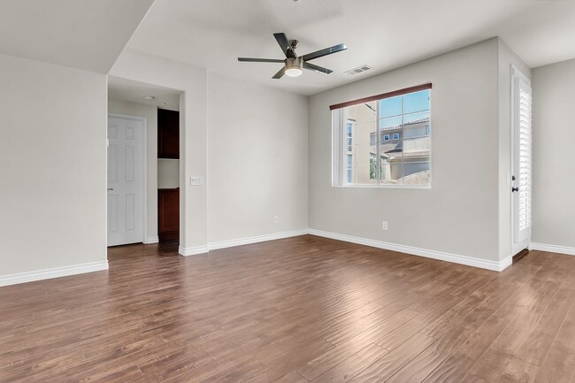 Building Photo - 31163 Lavender Ct