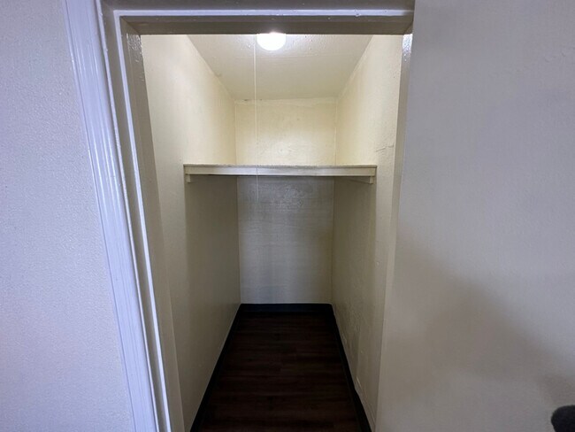 Foto del edificio - 905 Gateway S Blvd