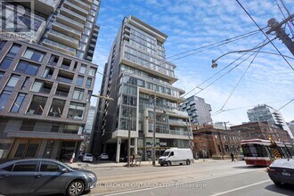 Building Photo - 95 Bathurst St