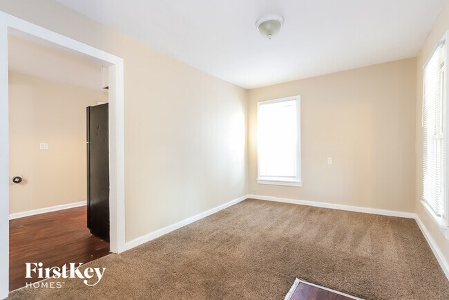 Foto del edificio - 2901 Ezekiel Ave