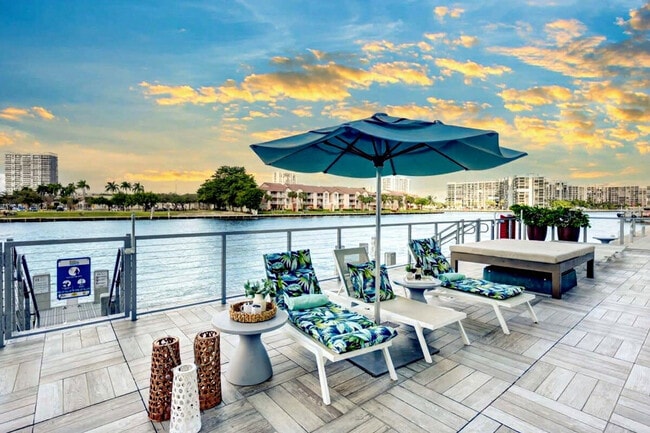 Foto del edificio - 4010 S Ocean Dr