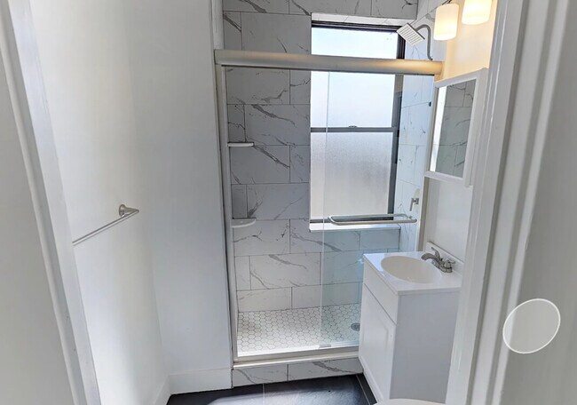 Foto del edificio - 75 Park St