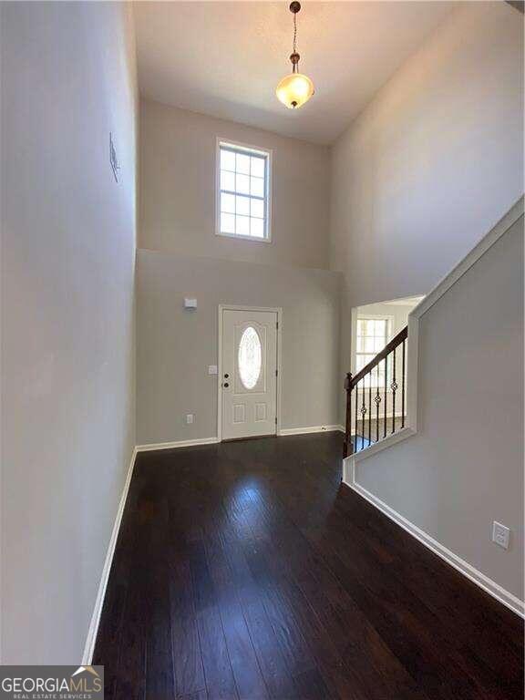 Building Photo - 712 Pinnacle Dr.