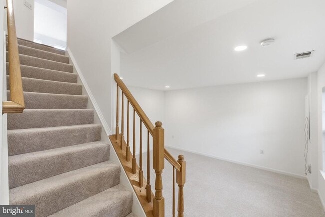 Building Photo - 4067 Fountainside Ln
