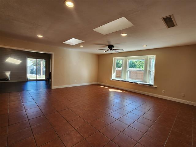 Building Photo - 3800 N Magnolia Ct