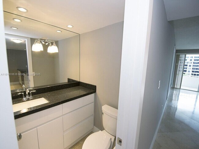 Foto del edificio - 199 Ocean Ln Dr