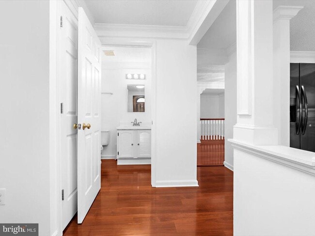 Foto del edificio - 4339 Thistlewood Terrace