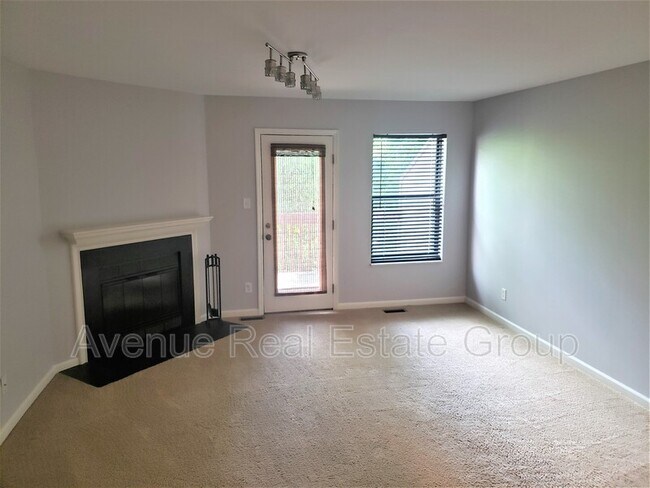 Building Photo - 15607 Quail Meadows Dr