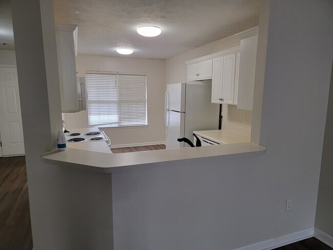 Building Photo - 1406 Anna Way