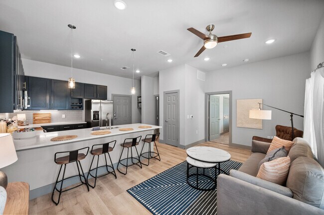 Interior Photo - The Gibson