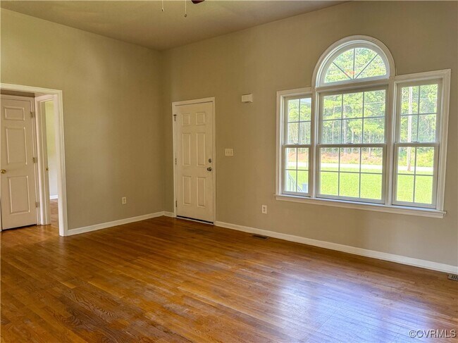 Building Photo - 9183 County Dr