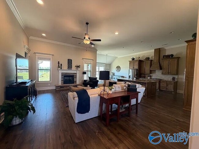 Building Photo - 26316 Woodfield Dr