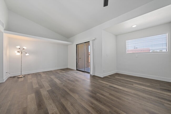 Building Photo - 81840 Ave Del Mar