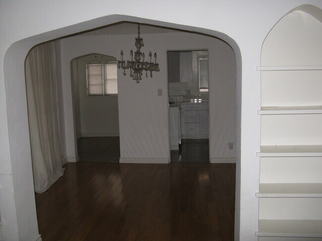 Dining Room/Dinette/Kitchen - 1141 S Shenandoah St