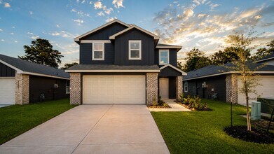 Building Photo - 11631 Ruffian Dr