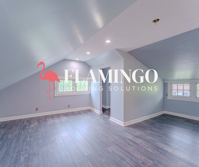 Building Photo - 1325 Highland Ave