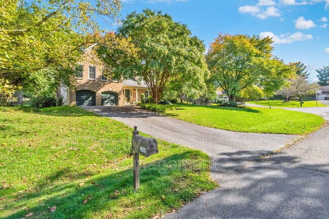 Building Photo - 13409 Montvale Dr