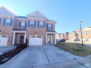 Building Photo - 1136 Winsford Ln