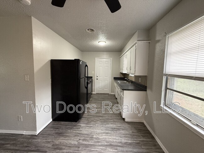 Foto del edificio - 605 SE 72nd St
