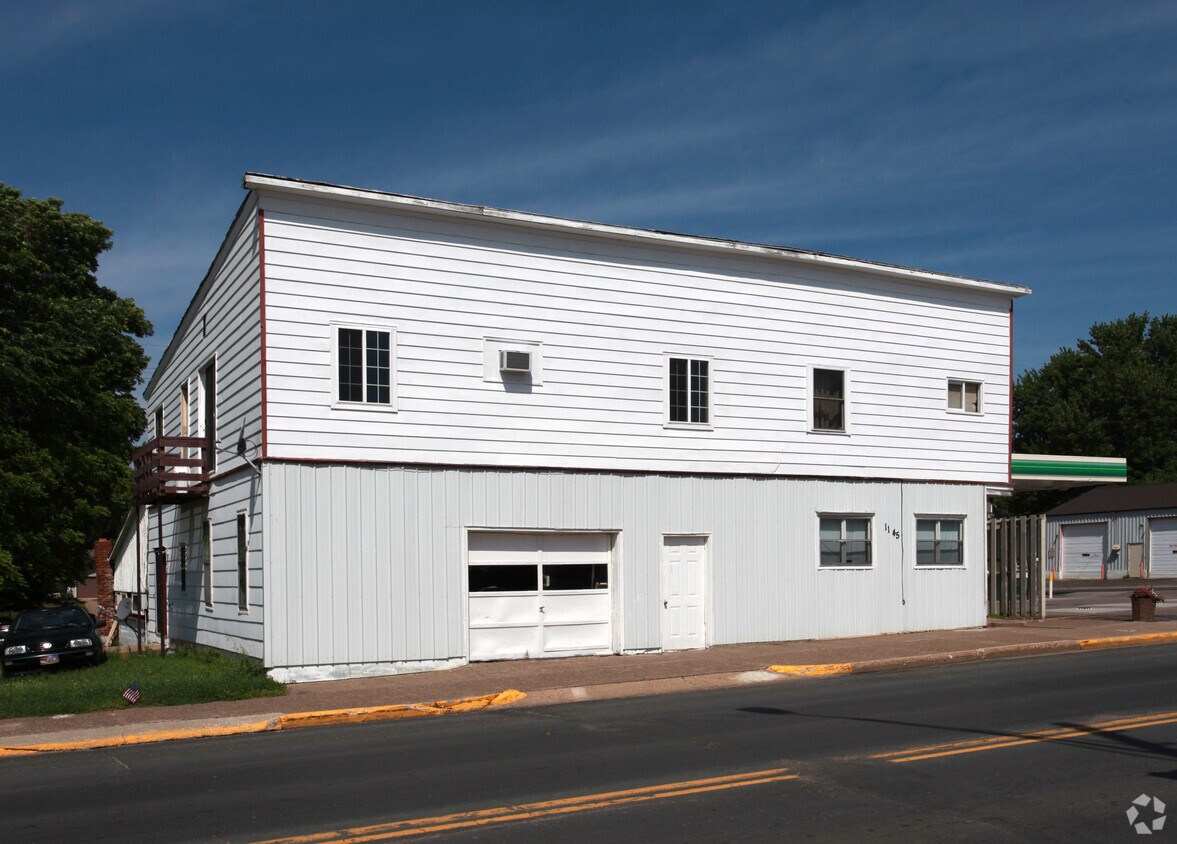 Primary Photo - 1145 Davis St