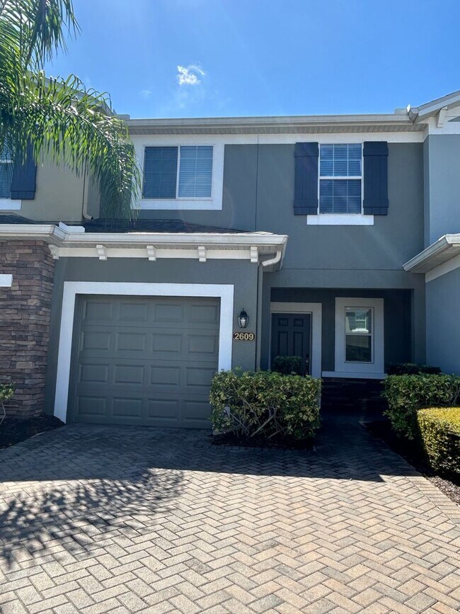 Building Photo - Townhouse in Gated Community of Riverview ...