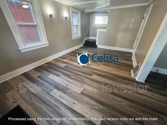 Foto del edificio - 3725 S Harrison St