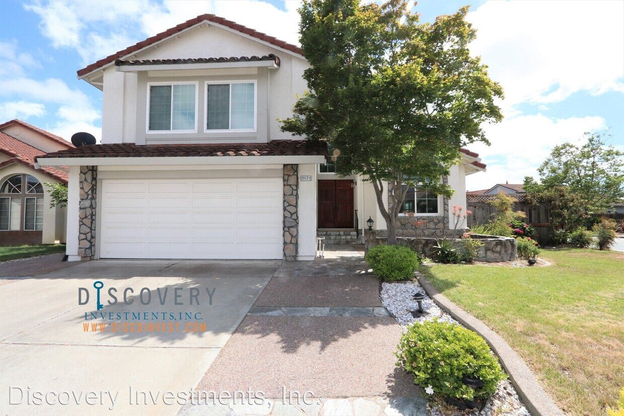Primary Photo - 4 br, 3 bath House - 20121 Edwin Markham Dr.