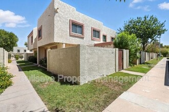 Building Photo - 7832 E Rovey Ave