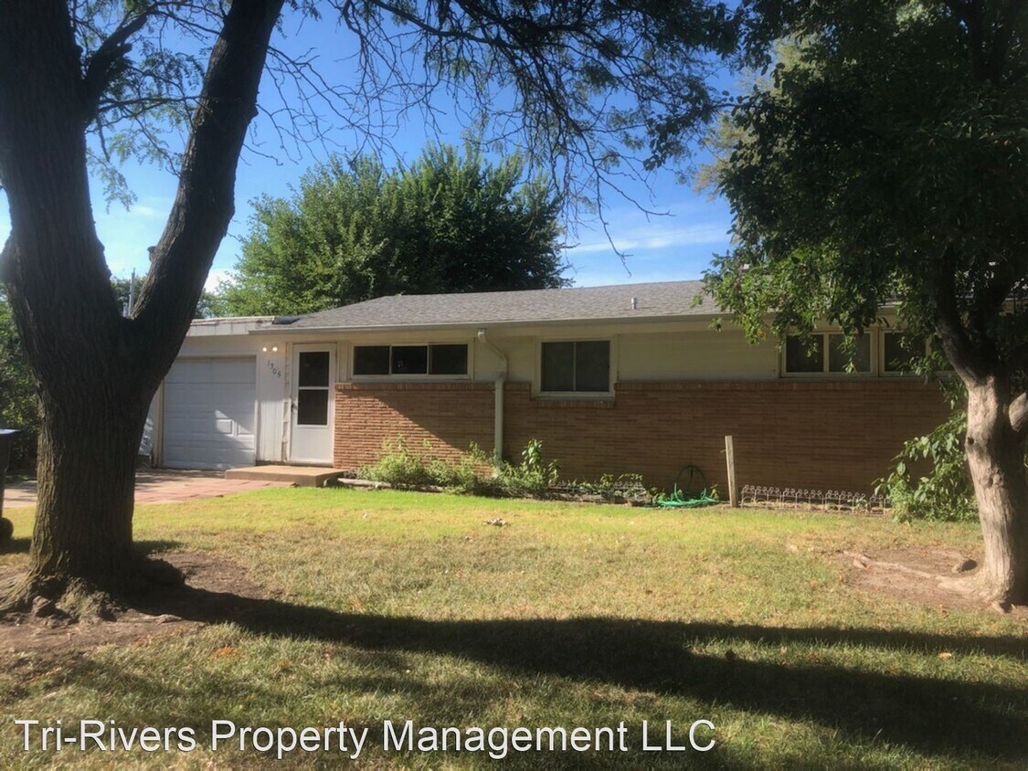 2 br, 1 bath House 1305 Hartford St.