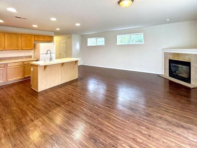 Foto del edificio - 548 NE 117th Ave