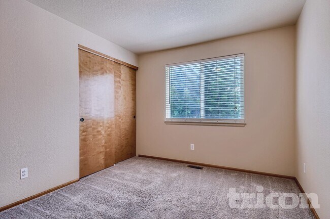 Foto del edificio - 6305 Clayton St