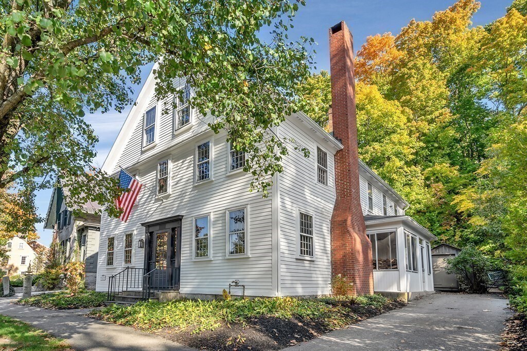 Primary Photo - 29 Lexington Rd