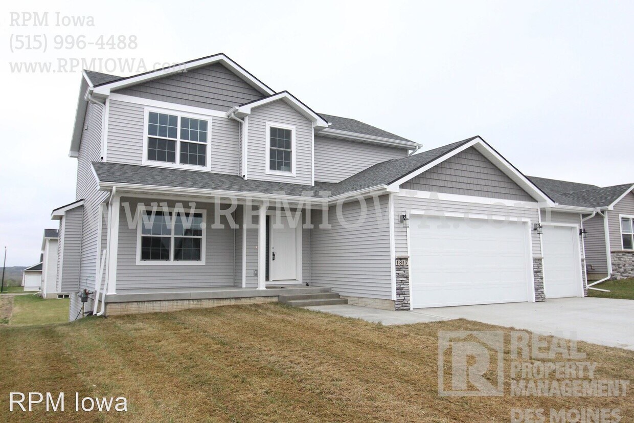 5 br, 3.5 bath House 1817 Southbridge Drive House Rental in Adel, IA