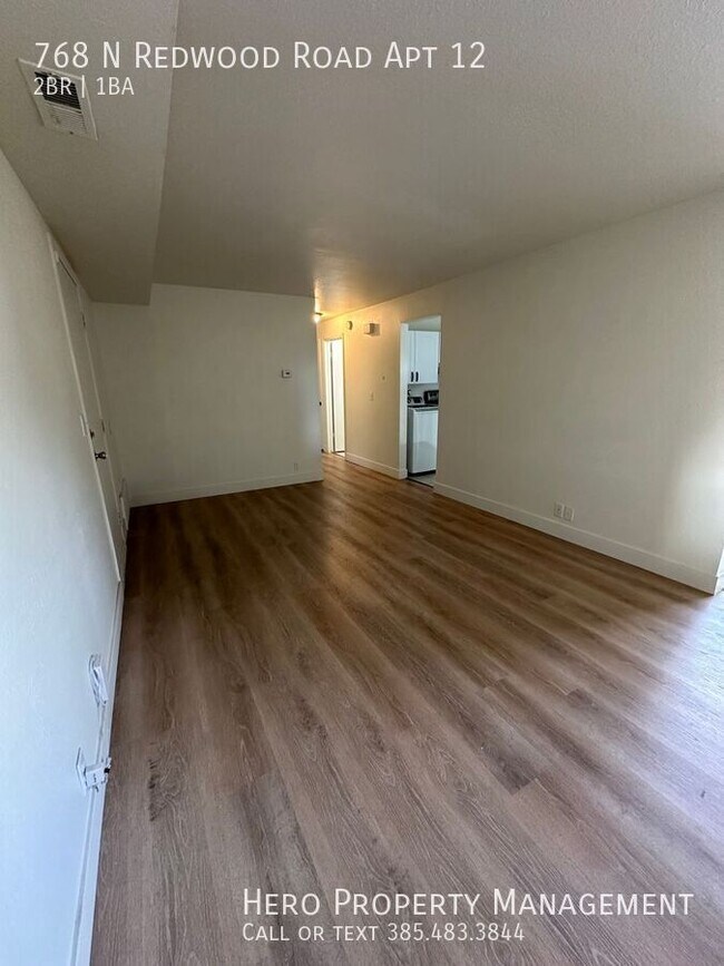 Foto del edificio - 768 N Redwood Rd