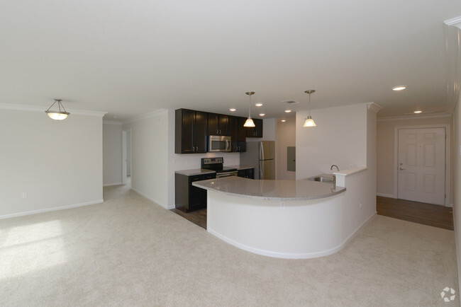 Highland Hills Apartments - Cumberland, RI | Apartments.com